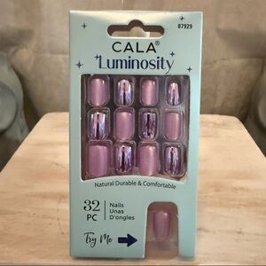 ⚡️Cala Luminosity Nails